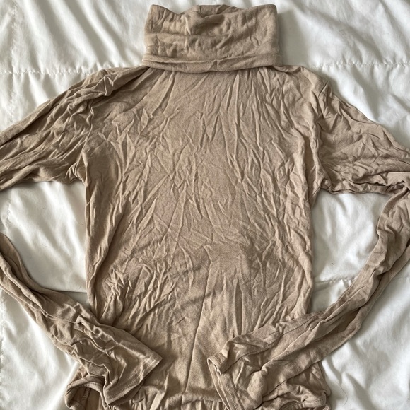 Boohoo Turtleneck Bodysuit - Picture 1 of 2